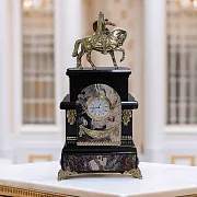 Каминные часы «Юрий Долгорукий» из яшмы и долерита — оригинальный подарок — фотография 1