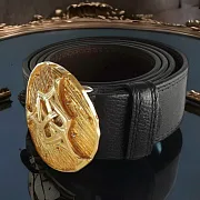 Мужской ремень из кожи «Орнамент» с золотой отделкой — оригинальный подарок — фотография 1
