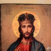 На память: Икона деревянная "Христос Вседержитель" — фотография 3