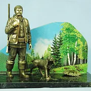 Бронзовый сувенир «Охотник» — лесной сюжет на змеевике — оригинальный подарок — фотография 2