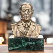 На память: Бюст «Берия Л.П.» из бронзы — фотография 1